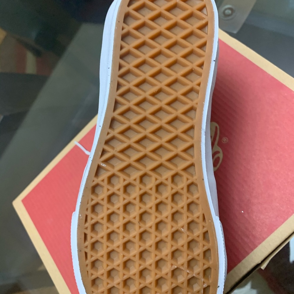 VANS - Picture 5 of 7